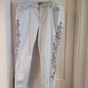 Martha Stewart Light Blue Jeans with Purple Floral Design 18w